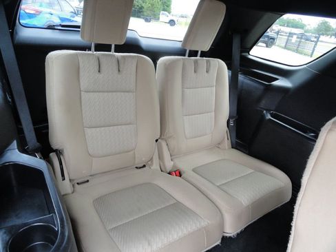 Used 2016 Ford Explorer 4WD image 9