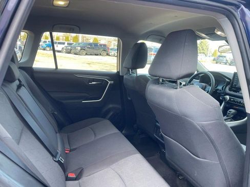Used 2022 Toyota RAV4 XLE image 12