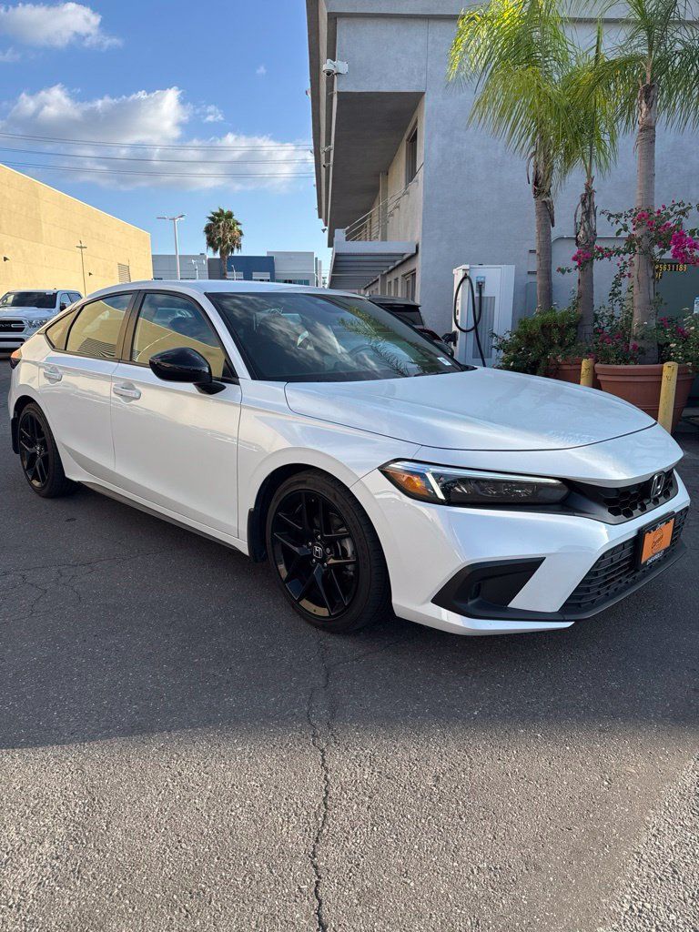 Used 2023 Honda Civic Sport image 10