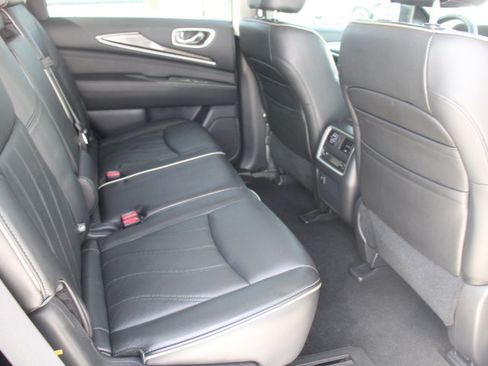 Used 2016 INFINITI QX60 Luxe w/ Premium Plus Package AWD/4WD image 19
