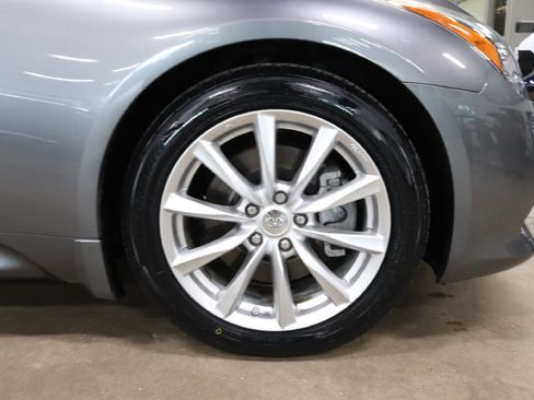 Used 2013 INFINITI G37 w/ Premium Pkg image 39