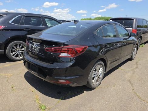 Used 2019 Hyundai Elantra SEL w/ Cargo Package FWD image 4