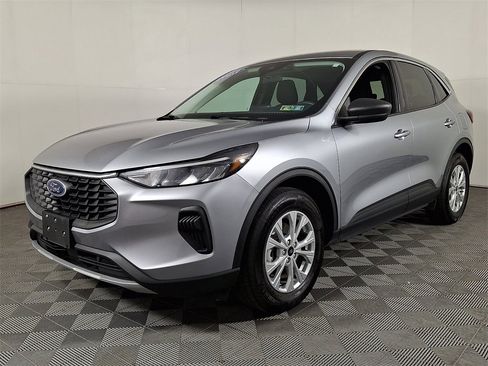 Used 2023 Ford Escape Active image 6