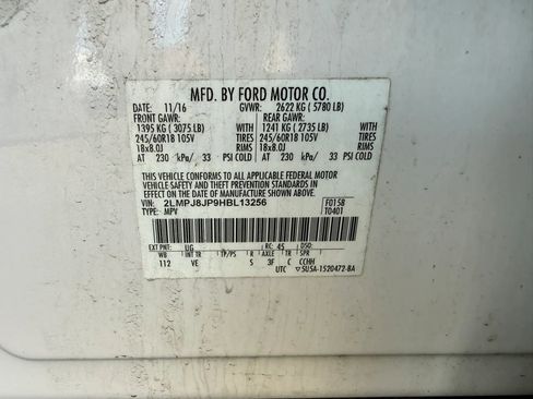 Used 2017 Lincoln MKX Premiere image 34