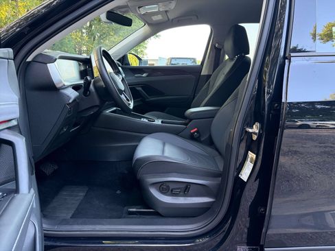 Used 2026 Volkswagen Tiguan SE AWD/4WD image 29