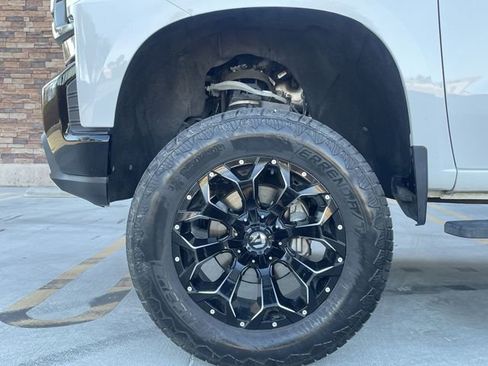 Used 2022 Chevrolet Silverado 1500 LT Trail Boss w/ Bed Protection Package AWD/4WD image 29