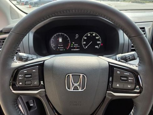 Certified 2026 Honda Odyssey Touring image 32