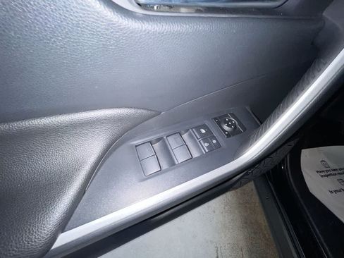 Used 2025 Toyota RAV4 XLE AWD/4WD image 13