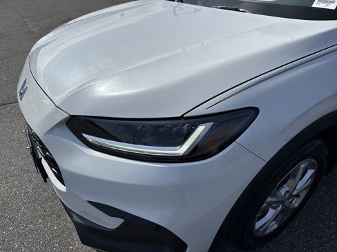 Certified 2023 Honda HR-V LX image 6