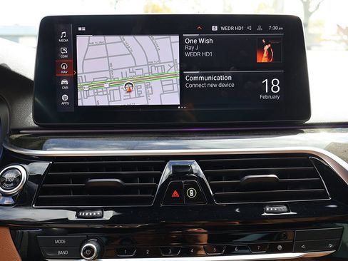 Used 2023 BMW 540i w/ M Sport Package image 53