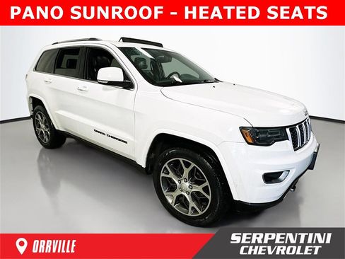Used 2018 Jeep Grand Cherokee Limited image 1