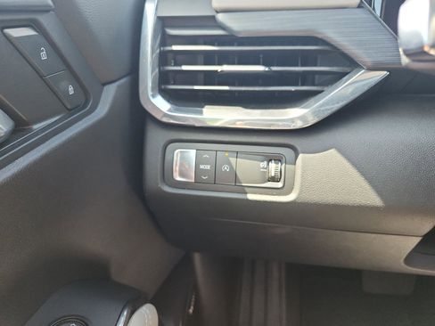 Certified 2024 GMC Acadia Elevation w/ Luxury Package FWD image 21