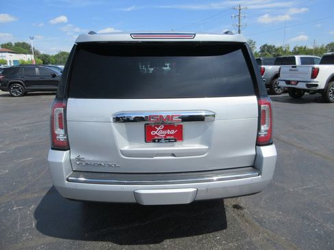 Certified 2018 GMC Yukon XL Denali w/ Denali Ultimate Package AWD/4WD image 8
