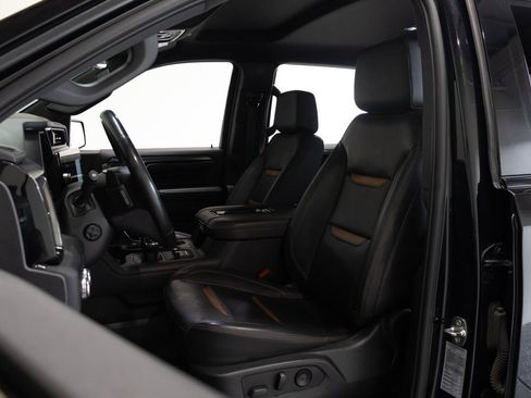 Used 2022 GMC Sierra 1500 AT4 w/ AT4 Premium Package AWD/4WD image 23