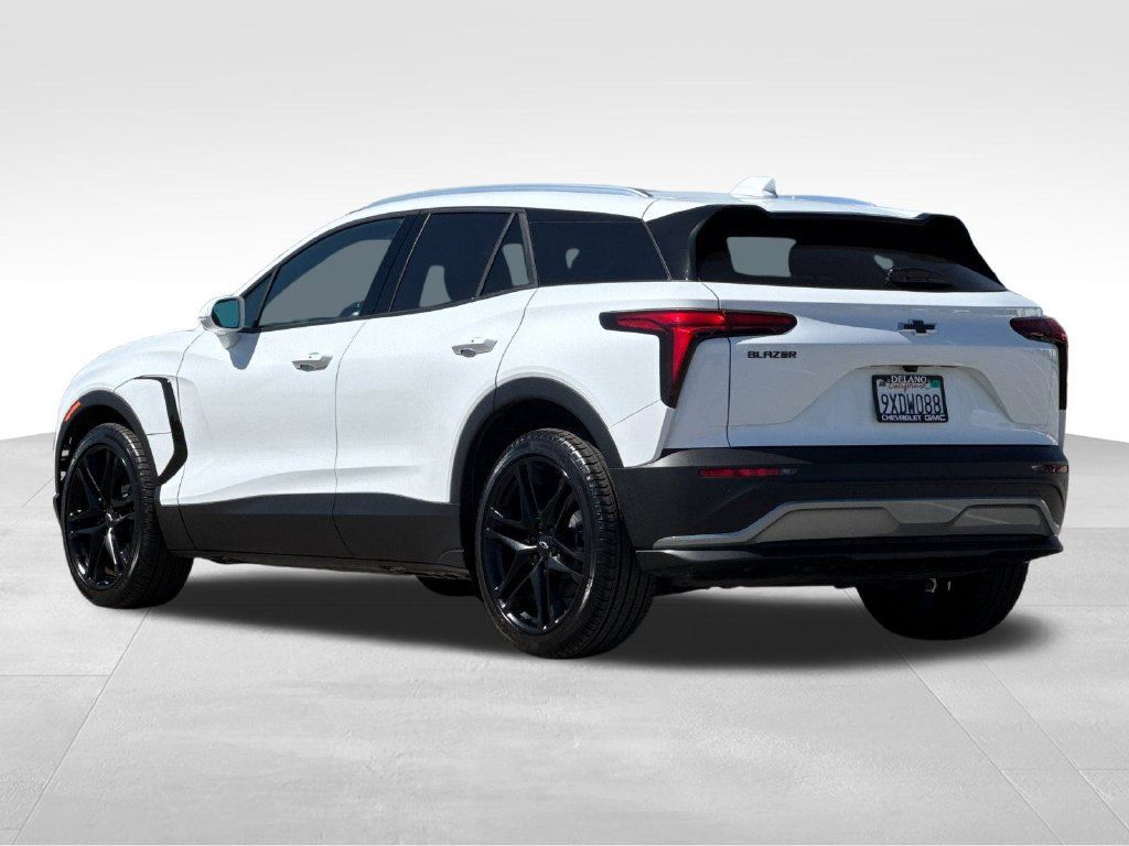 Used 2026 Chevrolet Blazer EV LT w/ LPO, Blackout Package FWD image 3