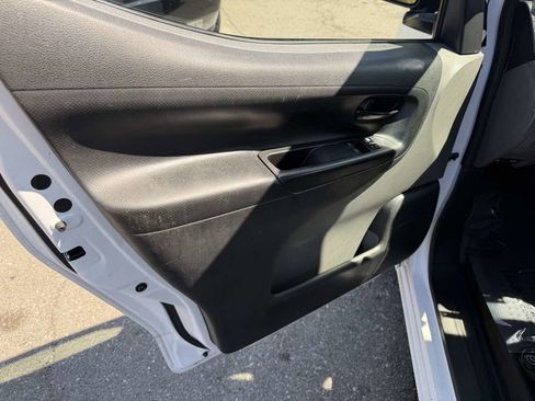 Used 2017 Chevrolet City Express LT image 7