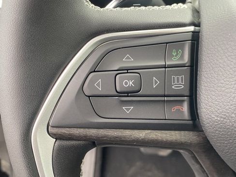 New 2025 Jeep Grand Cherokee Limited image 18