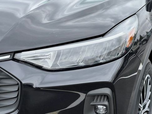 New 2024 Ford Escape SE image 34