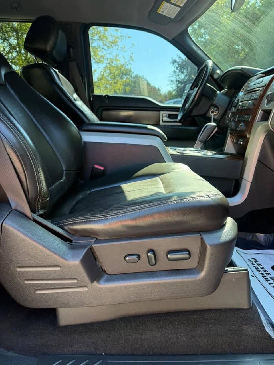 Used 2012 Ford F150 Lariat w/ Lariat Chrome Pkg AWD/4WD image 12