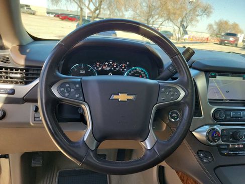 Used 2017 Chevrolet Suburban Premier image 15