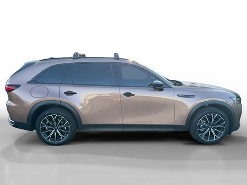 Certified 2025 MAZDA CX-70 Plug-In Hybrid w/ Premium Pkg image 6