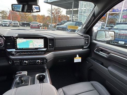 New 2026 GMC Sierra 1500 SLT w/ SLT Premium Plus Package image 28