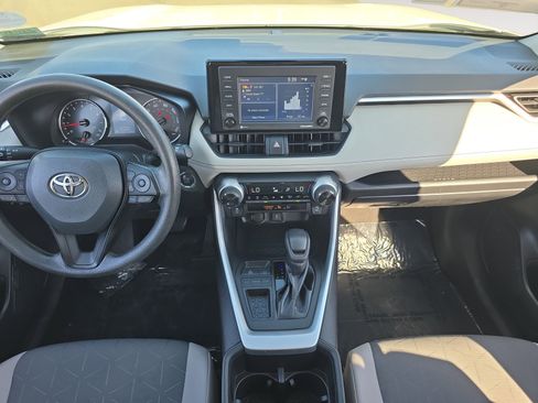Certified 2022 Toyota RAV4 XLE image 10