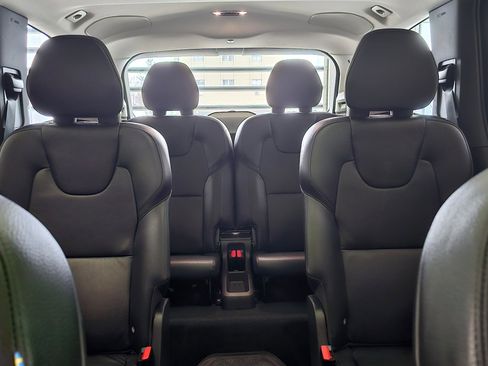 Certified 2022 Volvo XC90 T8 Inscription Expression w/ Advanced Package image 18