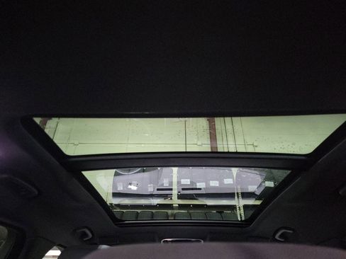 New 2026 Land Rover Range Rover Velar Dynamic SE image 26