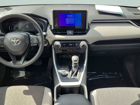Certified 2025 Toyota RAV4 XLE w/ Convenience Package image 22