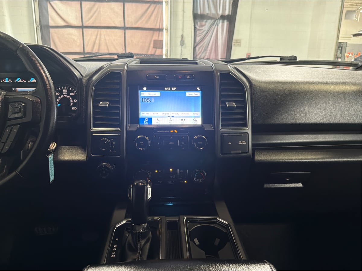 Used 2019 Ford F150 XLT w/ Equipment Group 302A Luxury AWD/4WD image 17