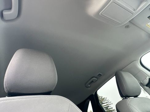 Certified 2022 Ford Escape SE w/ SE Sport Appearance Package image 18