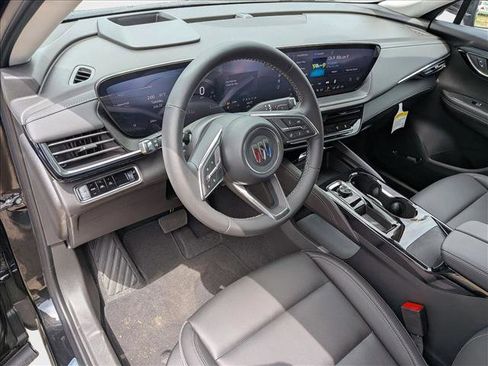New 2025 Buick Envision Preferred image 2