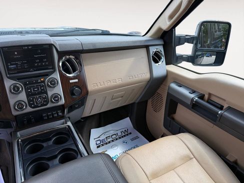 Used 2016 Ford F250 Lariat w/ Chrome Package AWD/4WD image 12
