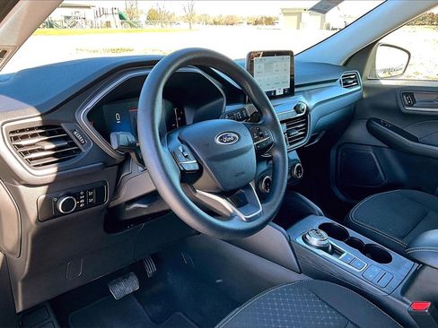 Used 2025 Ford Escape Active image 12