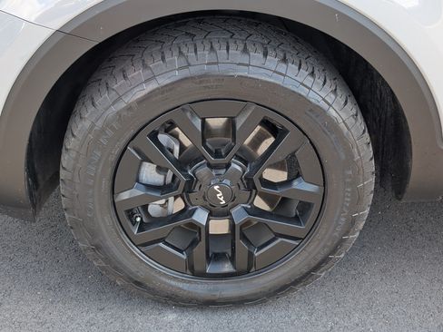 Used 2024 Kia Telluride SX Prestige X-Pro AWD/4WD image 12
