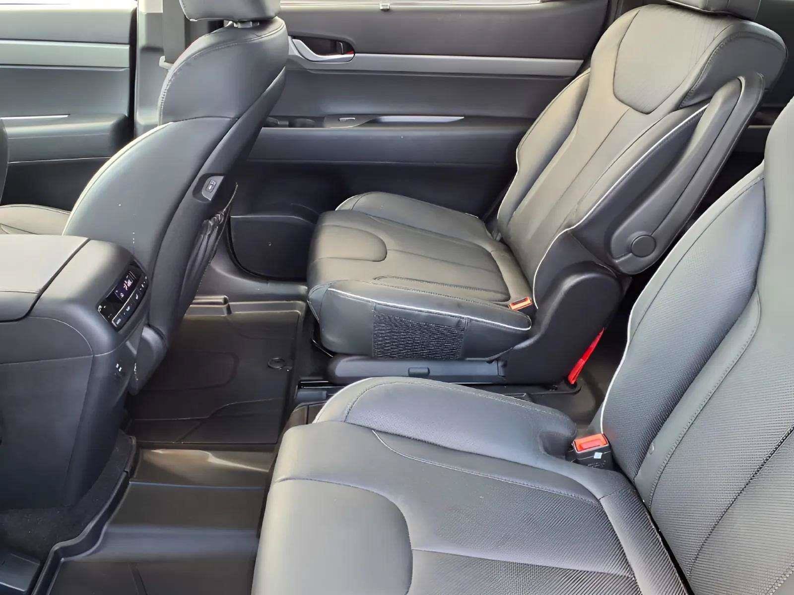 Certified 2025 Hyundai Palisade XRT FWD image 9