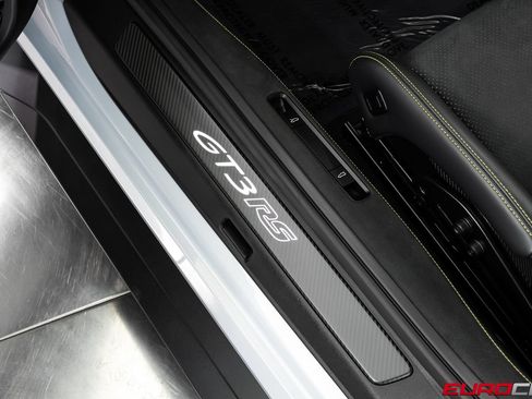 Used 2025 Porsche 911 GT3 RS RWD image 49