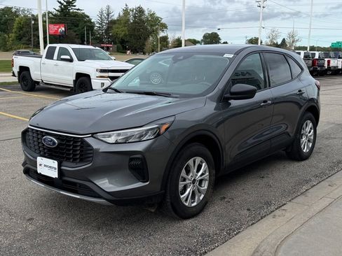 Used 2025 Ford Escape Active AWD/4WD image 39