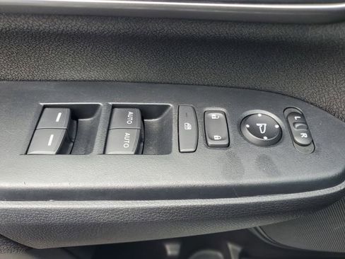 Used 2022 Honda CR-V EX image 19