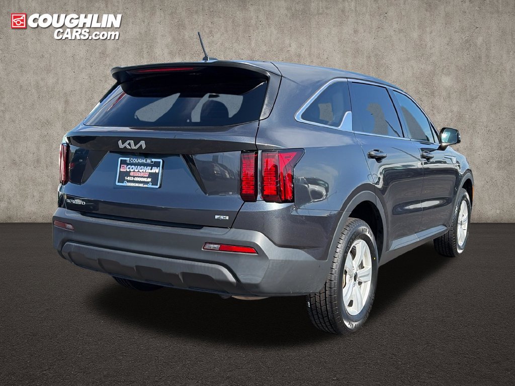 Used 2023 Kia Sorento LX AWD/4WD image 8