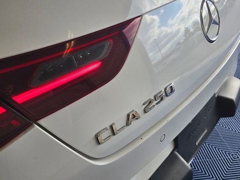 Used 2025 Mercedes-Benz CLA 250 4MATIC image 32