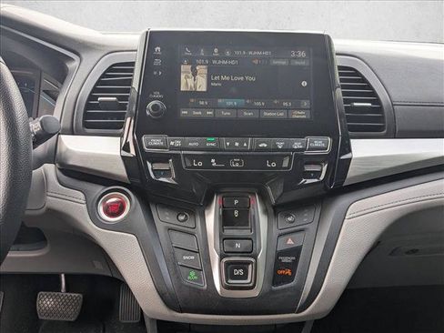 Used 2018 Honda Odyssey EX image 10