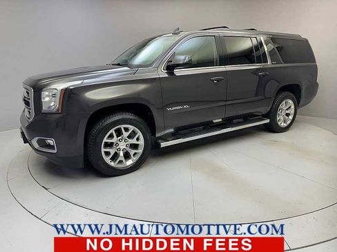 Used 2017 GMC Yukon XL SLT w/ Open Road Package image 1