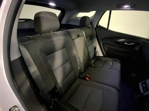 Used 2024 GMC Terrain SLE image 22
