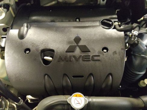 Used 2021 Mitsubishi Outlander Sport LE FWD image 30