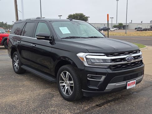 Used 2024 Ford Expedition Limited AWD/4WD image 5
