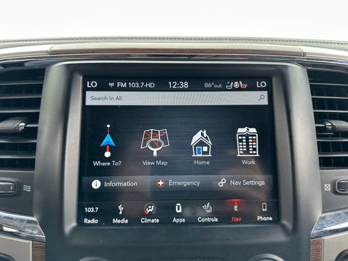 Used 2018 RAM 2500 Laramie w/ Snow Chief Group AWD/4WD image 41