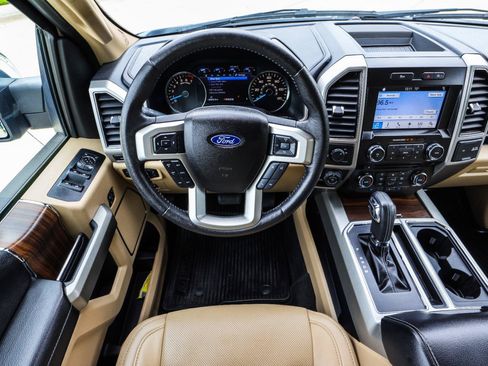 Used 2017 Ford F150 Lariat RWD image 26