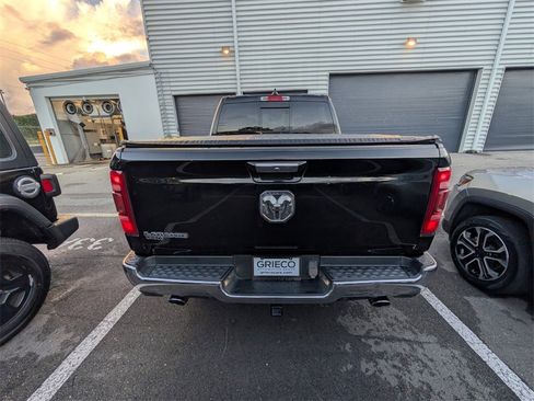 Used 2022 RAM 1500 Laramie image 12
